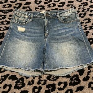 Flying monkey Jean shorts